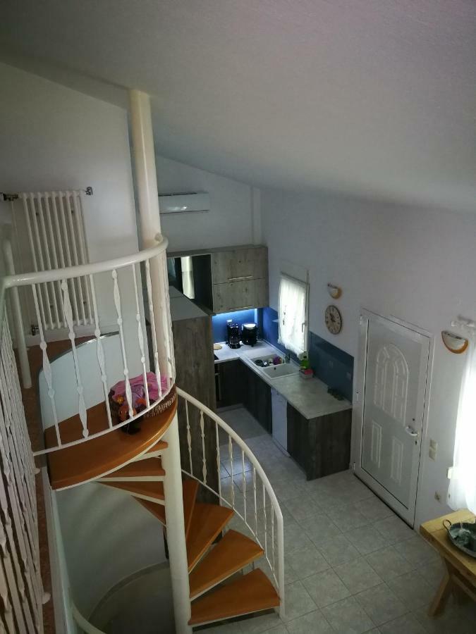 Nirvana House Sani  Extérieur photo